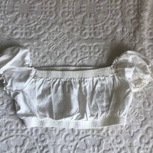 Brandy Melville/ John galt crop puff shirt